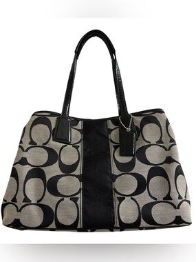 Coach signature carryall with kisslock